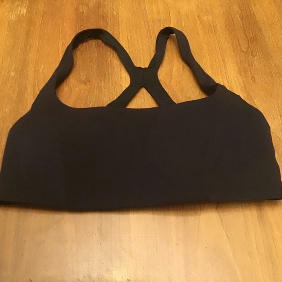 Lululemon SmoothCover Yoga Bra *Light Support, B/C Cup
Black EUC (2023) - Picture 5 of 6